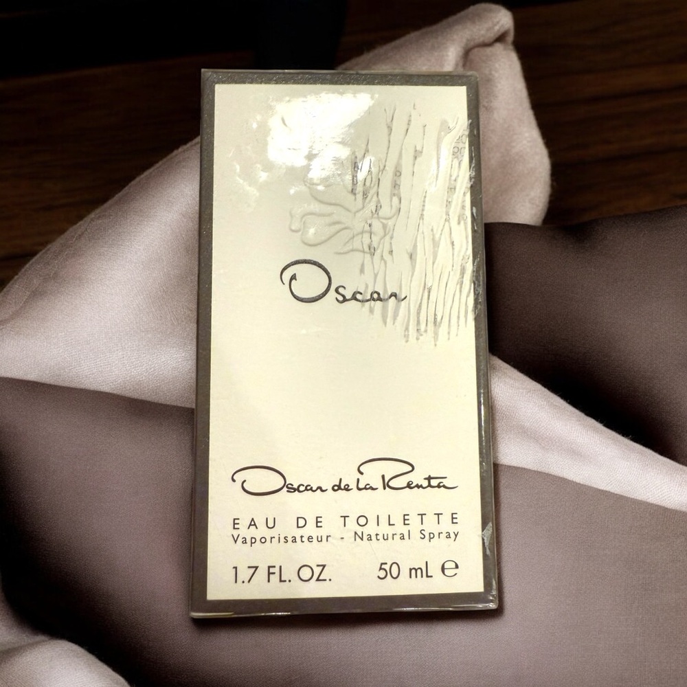 NEW unopened and sealed Oscar de la Renta Eau de Toilette 1.7 FL OZ